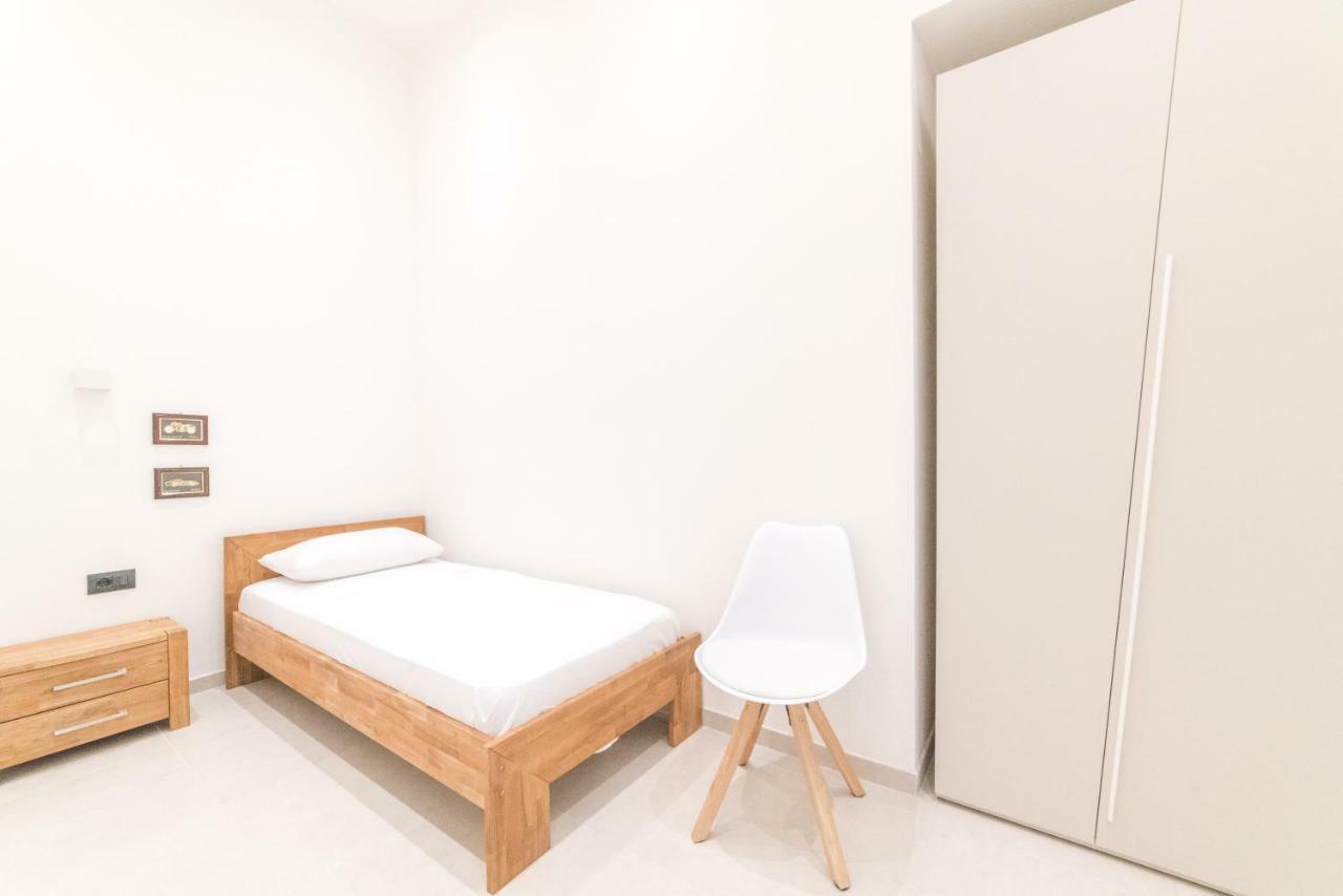 Linee Moderne Apt - Wifi - Ac 칼리아리 외부 사진